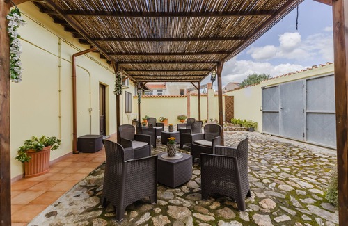 Palmas Arborea Apartment | Room 'Camera 4' with Shared Terrace, Wi-Fi and Air Conditioning