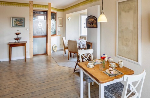 Bad Wildungen Bed & Breakfast | Room: Dompfaff - Old Castle Brewery B&B