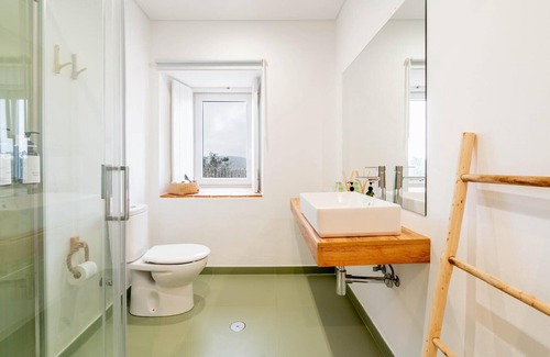Fortios Apartment | Room 'Familiar' with Shared Pool, Wi-Fi and Air Conditioning