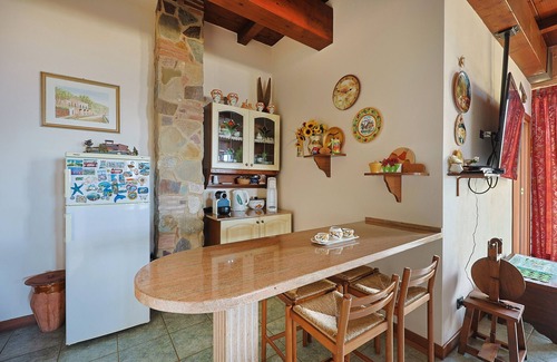 Patti Apartment | Room 'Filicudi' with Shared Terrace, Shared Garden and Air Conditioning