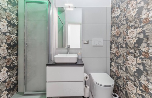 Quartiere XXII Collatino Apartment | Room 'Gordiani Guest House - Grey' with Wi-Fi and Air Conditioning