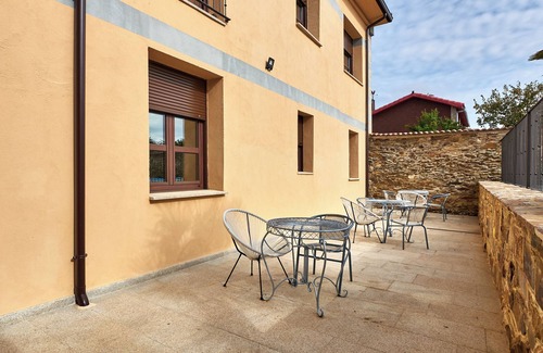 Ferreras de Abajo Apartment | Room 'Habitacion 4' with Shared Pool, Shared Terrace and Wi-Fi