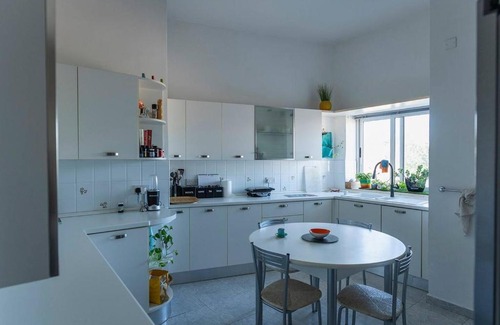 San Gwann House | Room in a spacious modernist Apt with views & pool