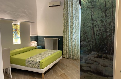 Giovinazzo House | Room in B&B - Triple Room in B&b - a Stone's Throw From the sea
