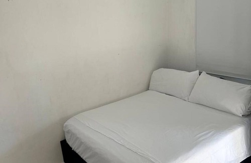 Cartagena Cabin | "room in Lodge - Tr-v4d Hostel Room Near Castillo San Felipe With Pool and Wifi"
