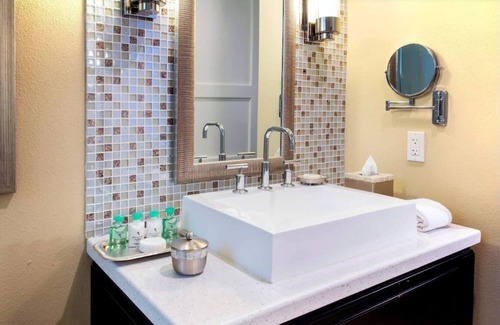 Rock Harbor Hotel | Room in Tranquil Resort by Ocean Spa w/Pool, 4 Restaurants & Fire Pits