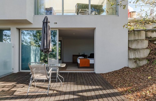 Vieira do Minho Apartment | Room 'King Deluxe - Oak Nature' with Shared Pool, Shared Terrace and Wi-Fi