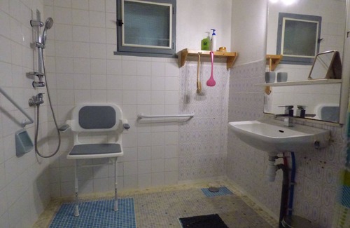 Coutras Bed & Breakfast | Room L'îlot: table d'hotte, fishing label accommodation breakfast included
