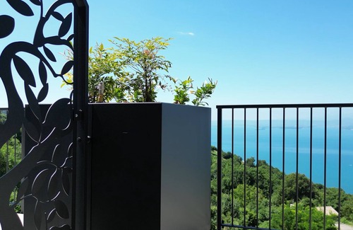 San Zeno di Montagna Apartment | Room 'Laguna Depandance Suite 1' with Shared Terrace, Wi-Fi and Air Conditioning