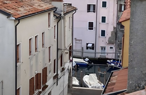 Chioggia Apartment | Room 'Laguna Blu - Tramonto Con Terrazza' with Shared Terrace, Wi-Fi and Air Conditioning