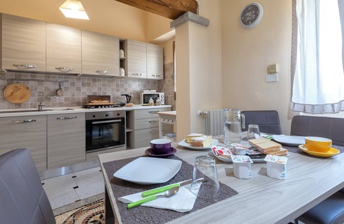 Santa Maria Coghinas Apartment | Room 'Lavanda' with Shared Terrace, Wi-Fi and Air Conditioning