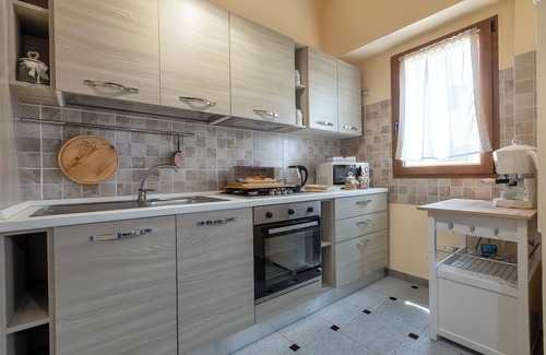 Santa Maria Coghinas Apartment | Room 'Lavanda' with Shared Terrace, Wi-Fi and Air Conditioning