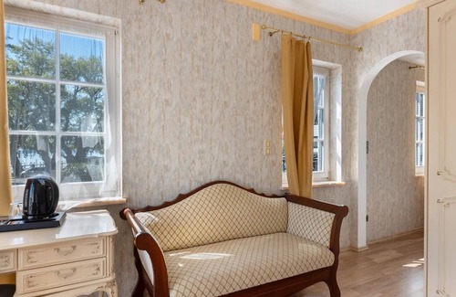 Reichenau Apartment | Room 'Mit Seeblick Und Balkon' with Lake View, Shared Terrace and Wi-Fi