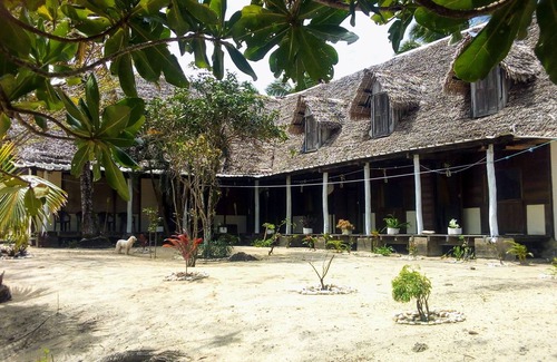 Mahambo House | Room N * 4 - Large Seaside House (Surf Spot)