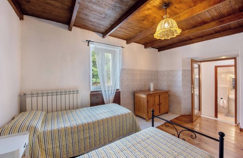 Giusvalla House | Room 'Primavera' with Mountain View, Shared Terrace and Wi-Fi