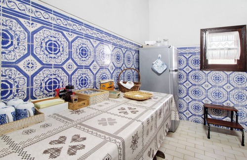 Soajo Apartment | Room 'Quarto 1 - Casa Do Adro' with Mountain View, Wi-Fi and Air Conditioning