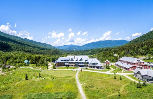 Bretton Woods Condo | Room, Queen, 2 Bunks with Private Bathroom ADA