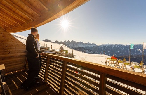 Bressanone Apartment | Room 'Rossalm Panoramic Room 3' with Shared Terrace, Shared Garden and Wi-Fi