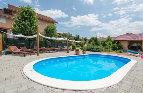 Rakovica Apartment | Room Sanja 8 with shared pool