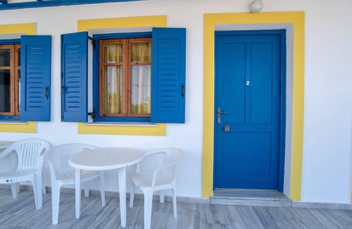 Logaras Apartment | Room 'Studio 4' with Mountain View, Wi-Fi and Air Conditioning