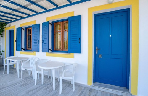 Logaras Apartment | Room 'Studio 4' with Mountain View, Wi-Fi and Air Conditioning