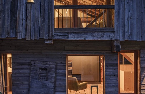 Dosoledo Apartment | Room 'Sufitä' with Mountain View, Shared Terrace and Wi-Fi