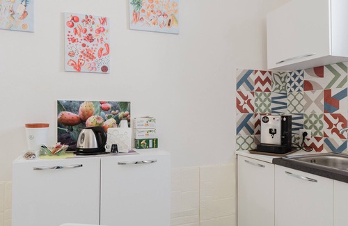 Birgi Vecchi Bed & Breakfast | Room 'Terra' with Shared Terrace, Balcony and Wi-Fi