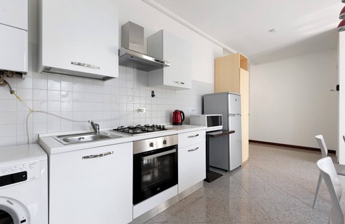 Pizzoletta Apartment | Room 'Tripla Basic' with Shared Terrace, Wi-Fi and Air Conditioning