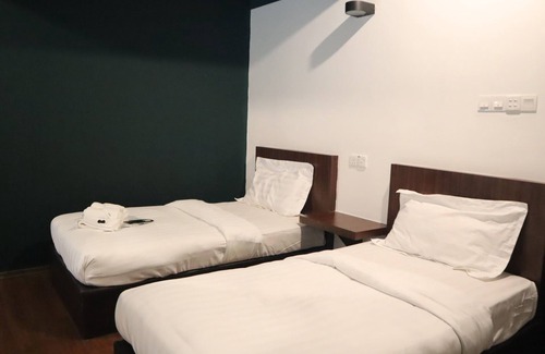 Kluang Hotel | Room V at Kluang Parade