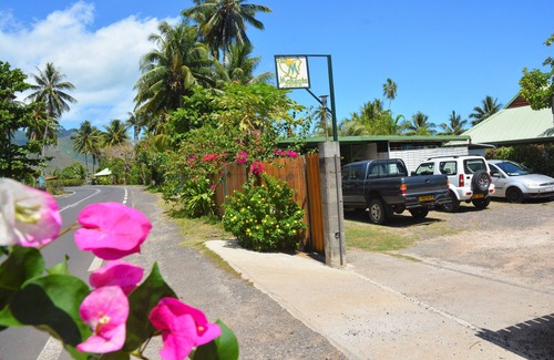 Pihaena House | Room Vaihau 4 pax beach access, air-conditioned kitchen bathroom, free breakfast