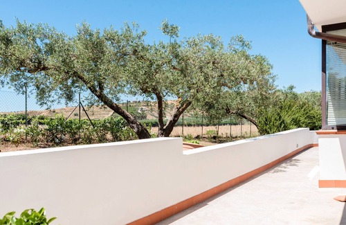 Montallegro Apartment | Room 'Veranda' with Mountain View, Wi-Fi and Air Conditioning