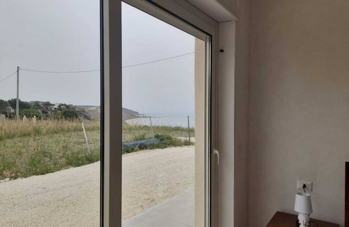 Siculiana Apartment | Room 'Vista Torre Sul Mare 1' with Shared Terrace, Wi-Fi and Air Conditioning