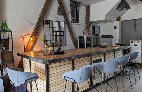 Kiechlinsbergen Apartment | Room 'Weißburgunder' with Private Balcony, Wi-Fi/incl. Breakfast