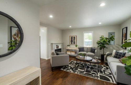 Parkland House | Room with 2 Twin Beds in Tacoma