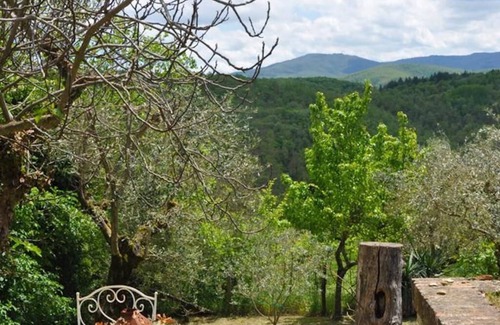 Tortigliano Bed & Breakfast | Room with a view in Anghiari in Tuscany