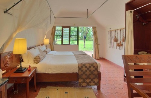 Maasai Mara Cabin | Room with Direct Access to Maasai Mara Safaris | Relaxing Room Ideal For Couple