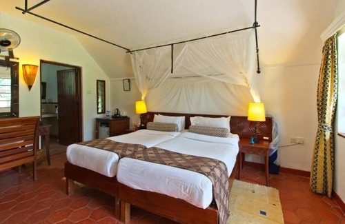 Maasai Mara Cabin | Room with Direct Access to Maasai Mara Safaris | Relaxing Room Ideal For Couple