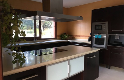 Galapagar Ski Chalet | Rooms in a charming house