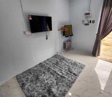 Kampung Penarik Hotel | Roomstay McAyoh