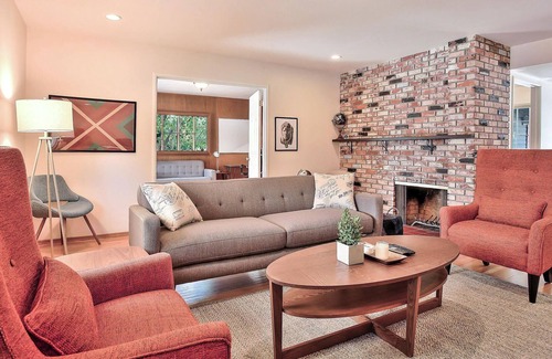 Sunnyvale West House | Roomy 3 BR Home in Sunnyvale w/ Private Backyard