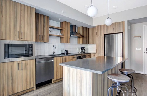 Clarendon Apartment | Roomy Clarendon 1BR w/Gym, W/D & Pool, walk to Metro, by Blueground