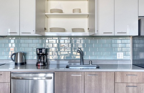 Downtown San Jose Apartment | Roomy San Jose 1BR w/Gym & Pool, good access to 280 & 101, by Blueground