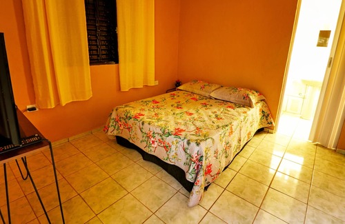 Socorro House | Root Farm (33 Guests)