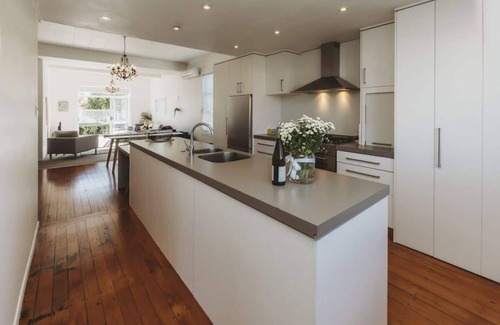 Fitzroy House | Rophia Retreat in Fitzroy Village