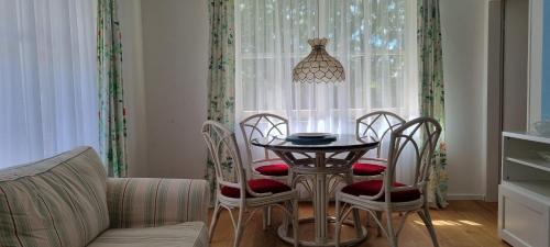 Kellenhusen Apartment | Rosa Canina, W4