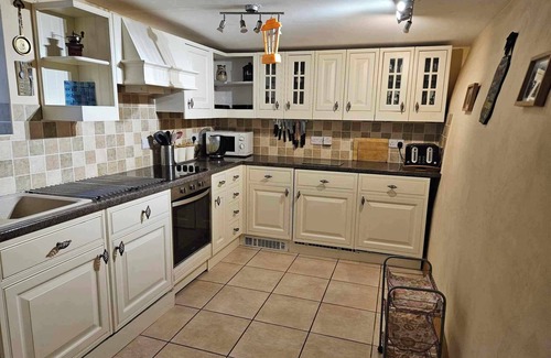 Millers Dale Cottage | Rose Cottage - Cosy Cottage in Millers Dale