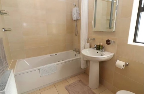 Magherareagh Cottage | Rose Cottage in Ennistymon - Near Cliffs of Moher