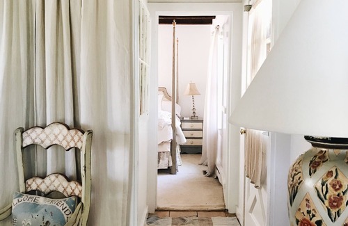 Clarkesville House | Rose Cottage is a romantic cottage in the foothills of North Georgia.