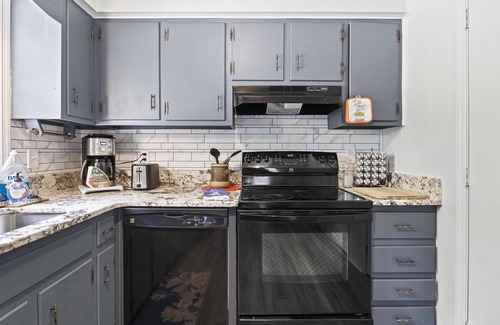 Knightdale House | Rose Garden - Delightful Private and Peaceful Home