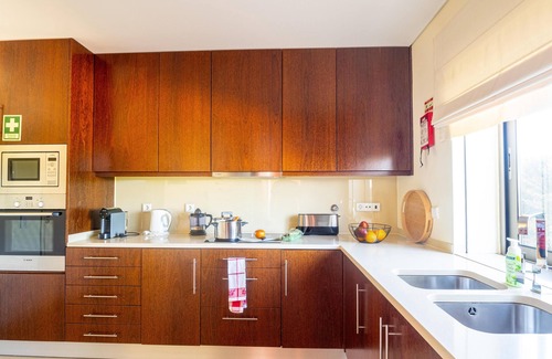 Luz de Tavira House | Rose House - Free Wifi - Pool -private parking